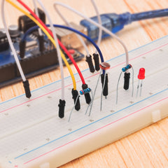 Kit de composants électroniques OSOYOO (1390 pièces au total) – Diodes LED, 30 résistances de valeurs, ensemble de condensateurs électrolytiques, condensateurs en céramique, diodes communes, transistor commun